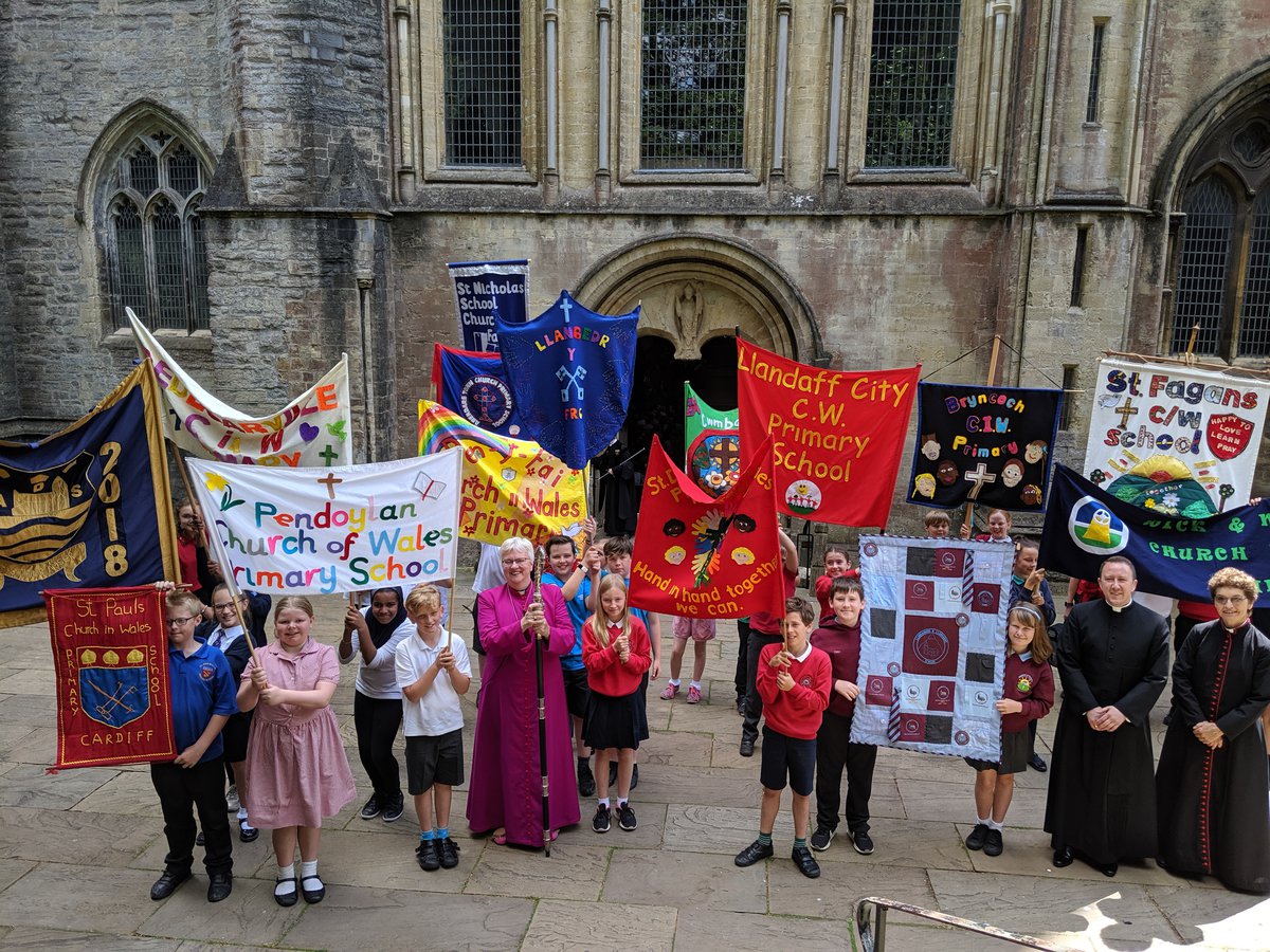 Leavers service 1.jpg