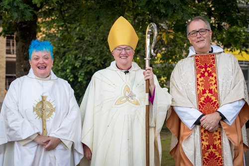Revd Martine Lewis, Bishop June, Revd Peter Watson St Catherine's Church Pontypridd.jpg
