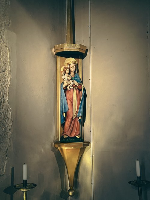St Winifred Penrhiwceiber (15).jpg
