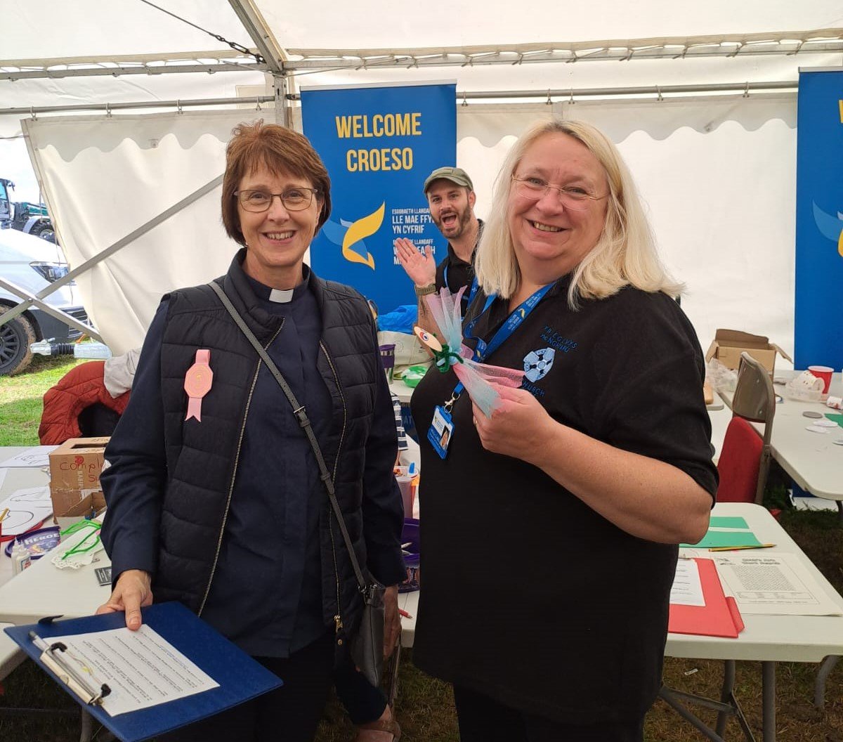 Rev'd Victoria and Growth Enablers Angela and Joe wave from Diocesan stall at the Vale of Glamorgan County Show